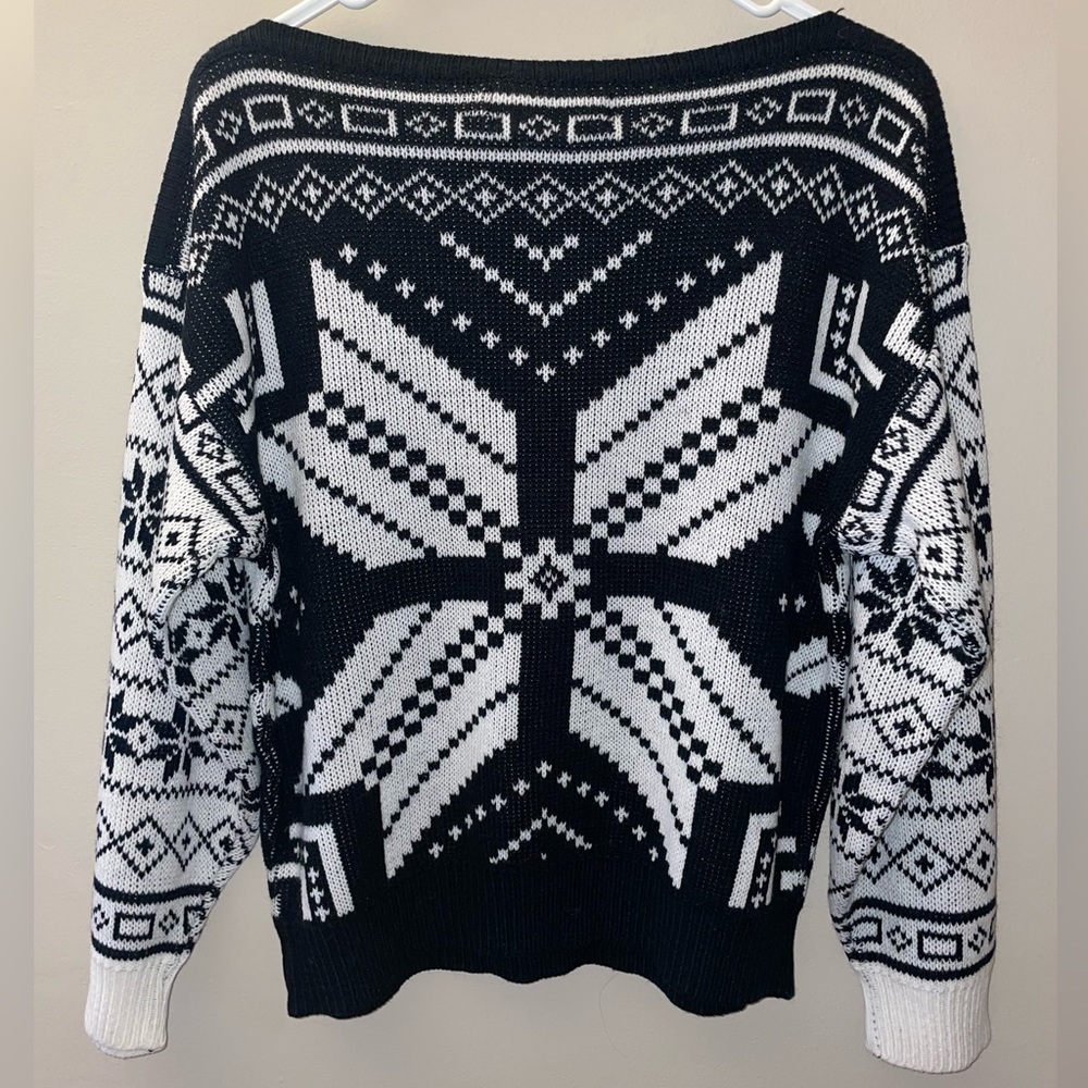 Vintage knit sweater